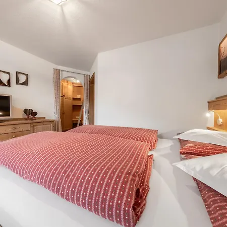 Apartment Ciasa Laoi San Cassiano  Esterno foto