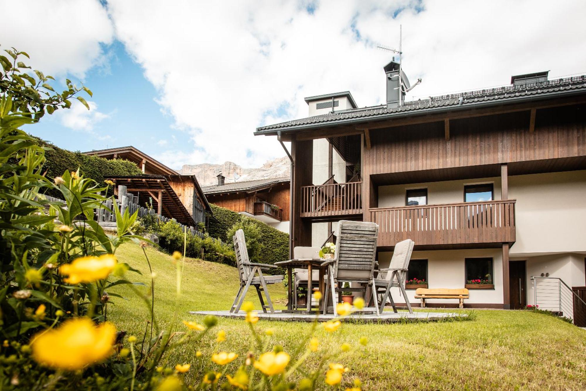 Ciasa Laoi * San Cassiano (Badia)